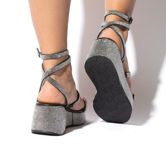 Sandal: Rhinestone platform, strappy - Picture 5 of 6